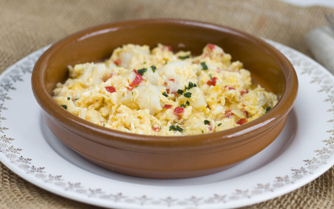 Revuelto de migas de bacalao